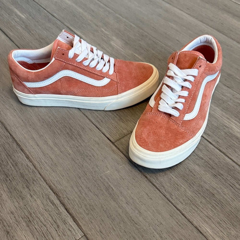 Vans Coral Suede Low-Top Sneakers